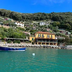 Locanda Lorena Guest house